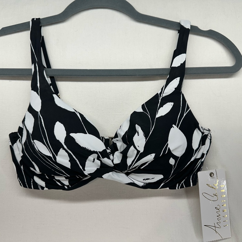 Anne Cole Twist-Front Underwire Bikini Top Black & White Floral Size S